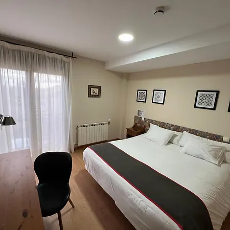 Hostal la Colmena-3